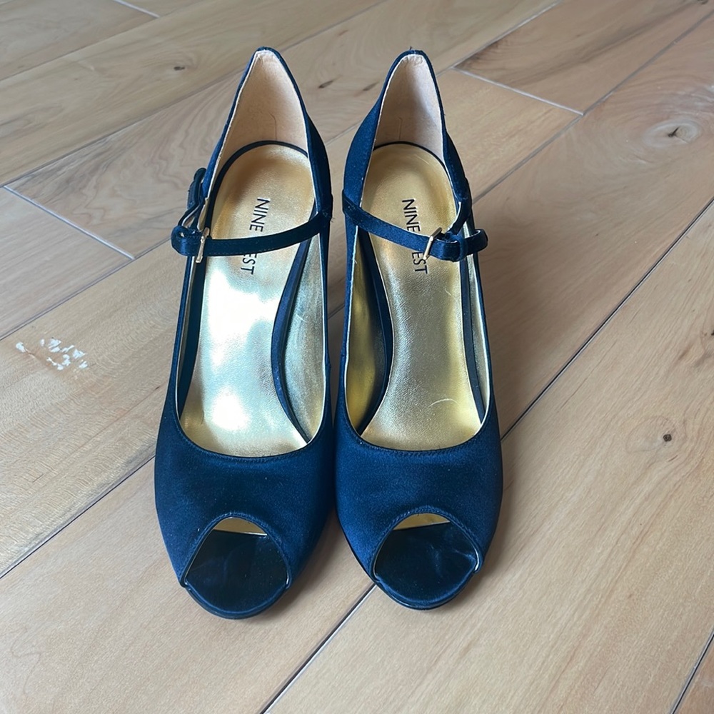Steve Madden Luxe Nine West Blue and Gold Heels